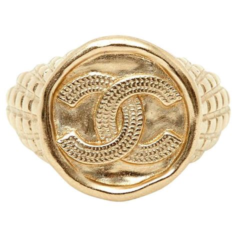 chanel signet ring|Chanel ring 18k gold.